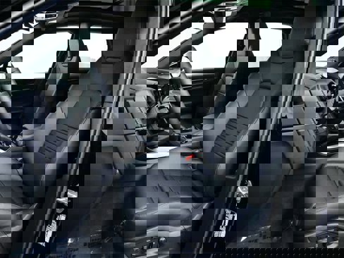 New 2025 Porsche Cayenne Turbo image 5