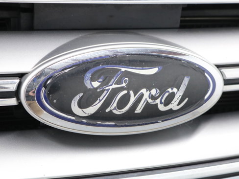 Used 2017 Ford Edge SE image 54