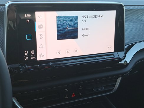 New 2026 Volkswagen Atlas Cross Sport SEL Premium R-Line image 18