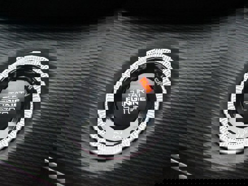 New 2025 Jeep Grand Cherokee Altitude image 18