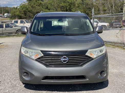 Used 2013 Nissan Quest S image 2