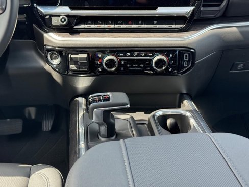 New 2026 Chevrolet Silverado 1500 High Country w/ Z71 Off-Road Package image 10