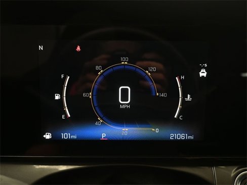 Used 2024 Chevrolet Trax ACTIV w/ Sunroof Package image 9