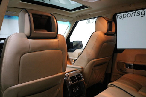 Used 2010 Land Rover Range Rover HSE LUX image 34