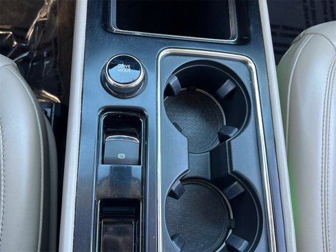 Used 2021 Lincoln Corsair AWD image 26