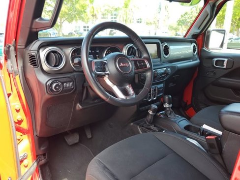Used 2018 Jeep Wrangler Unlimited Sahara image 18