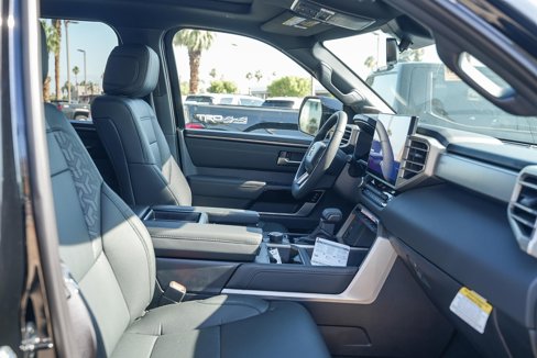 New 2025 Toyota Tundra Limited image 19