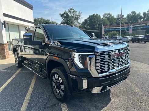 Used 2024 GMC Sierra 2500 Denali w/ Denali Reserve Package image 3