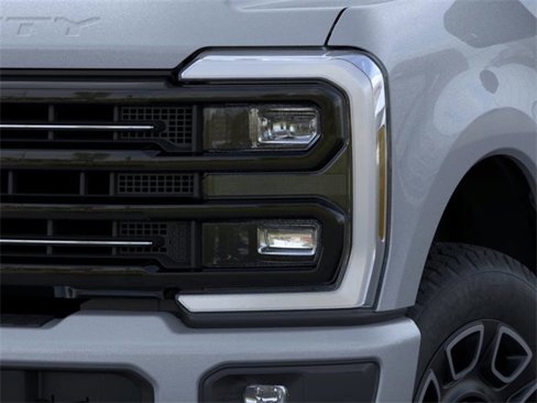 New 2025 Ford F250 4x4 Crew Cab Super Duty image 18