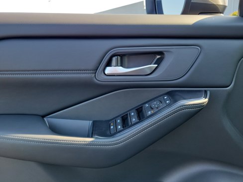 New 2026 Nissan Rogue SV w/ SV Premium Package image 17