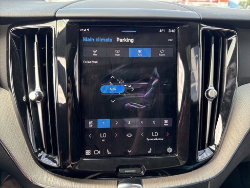 Certified 2025 Volvo XC60 B5 Plus image 14