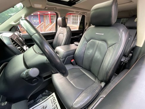 Used 2020 Ford Expedition Platinum image 15