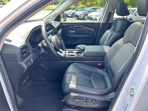 Used 2025 Honda Pilot Touring image 22