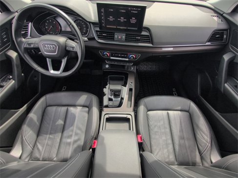 Used 2022 Audi Q5 2.0T Premium w/ Convenience Package image 9