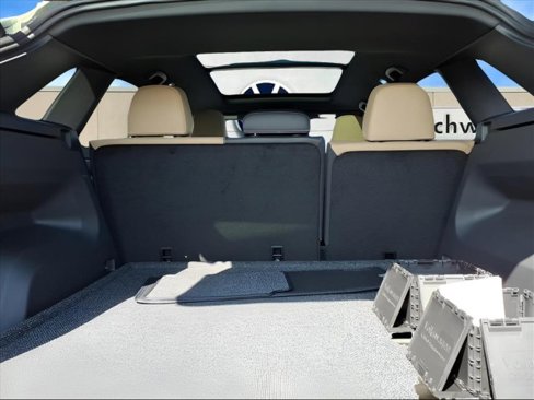 New 2026 Volkswagen Atlas Cross Sport SE image 7