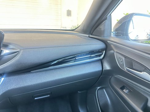 Used 2025 Buick Envista Sport Touring image 35