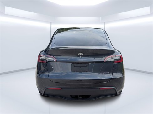 Used 2024 Tesla Model Y Long Range image 4