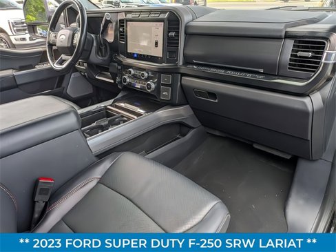 Certified 2023 Ford F250 Lariat w/ Chrome Package image 35