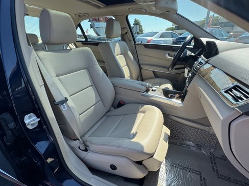 Used 2014 Mercedes-Benz E 350 4MATIC Sedan w/ Premium 1 Package image 27