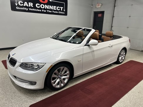 Used 2012 BMW 328i Convertible image 2