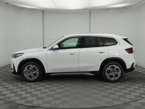 Used 2025 BMW X1 xDrive28i w/ Premium Package image 9