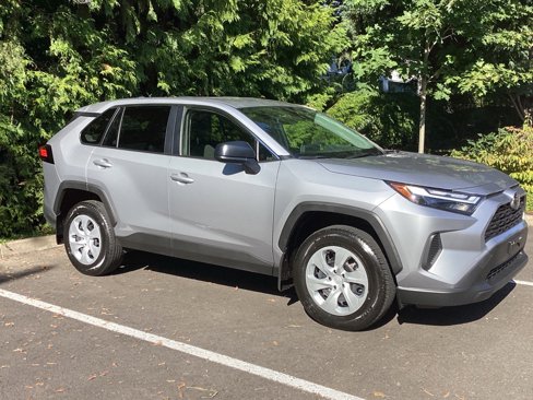 Certified 2025 Toyota RAV4 LE image 5