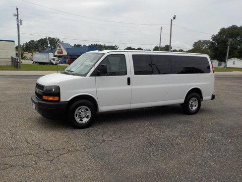 Used 2019 Chevrolet Express 3500 LS image 1