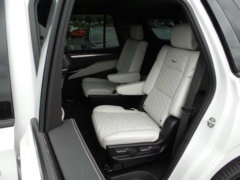 Used 2025 Cadillac Escalade Sport Platinum image 50