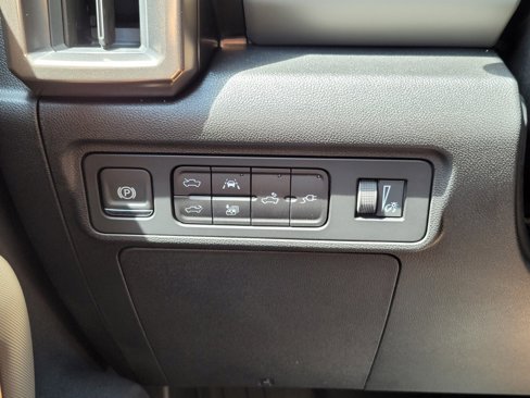 New 2025 GMC Hummer EV 3X image 11
