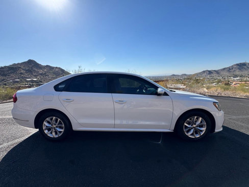 Used 2018 Volkswagen Passat 2.0T S w/ Driver Assistance Package image 4