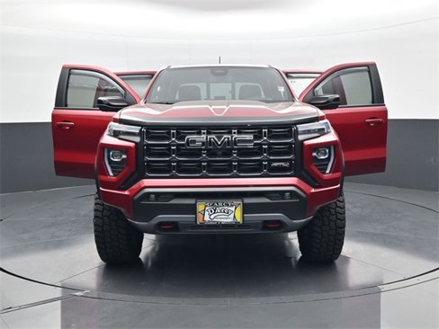 Used 2024 GMC Canyon AT4 w/ AT4 Premium Package image 31