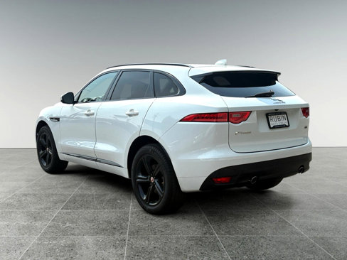Used 2019 Jaguar F-PACE R-Sport image 4
