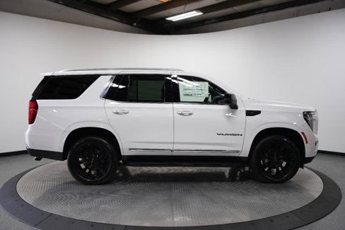 New 2026 GMC Yukon Elevation image 8