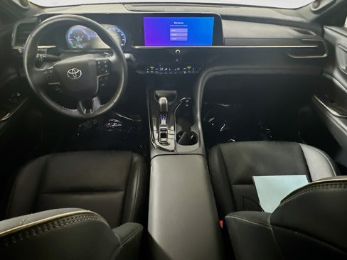 Used 2025 Toyota Crown Signia image 27