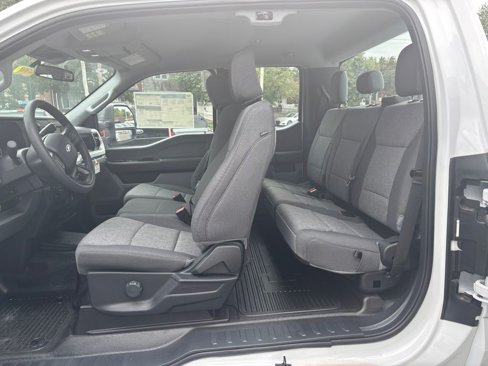 New 2025 Ford F250 XLT image 17