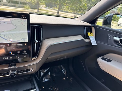 New 2026 Volvo XC60 B5 Core w/ Protection Package Premier image 27