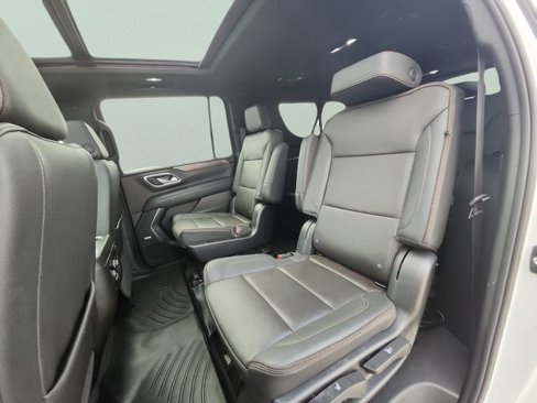 Certified 2022 Chevrolet Suburban High Country image 16