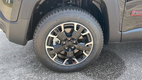 New 2023 Jeep Renegade Trailhawk image 10