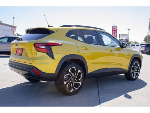 New 2025 Chevrolet Trax RS w/ Sunroof Package image 6
