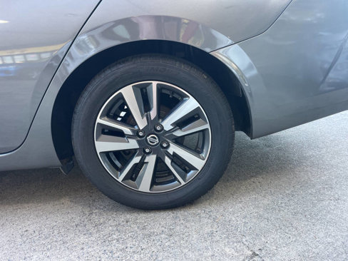 Used 2021 Nissan Versa SV image 15