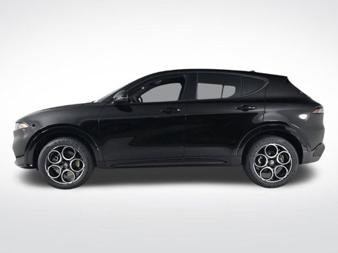 Used 2025 Alfa Romeo Tonale image 2