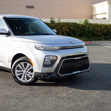 Used 2021 Kia Soul LX image 9