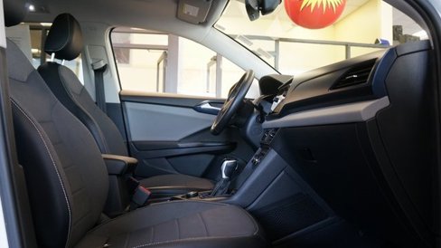 Used 2022 Volkswagen Taos SE image 51