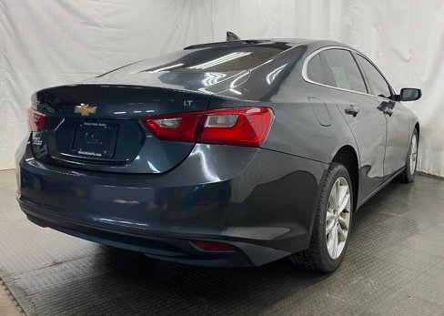 Used 2018 Chevrolet Malibu LT image 9