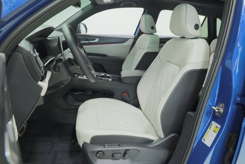 New 2025 Volkswagen Atlas Cross Sport SEL Premium R-Line image 28