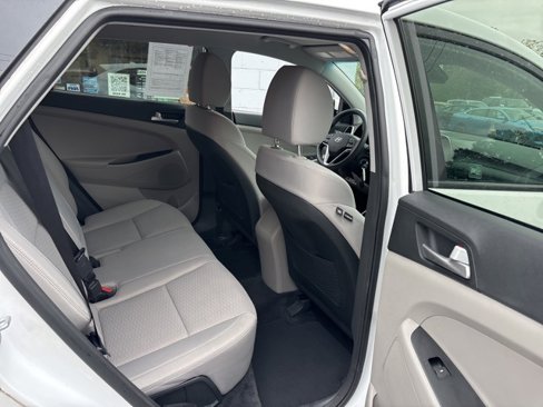 Used 2019 Hyundai Tucson SE w/ Cargo Package image 9