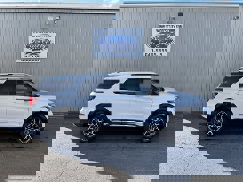 New 2025 Ford Explorer Platinum image 6