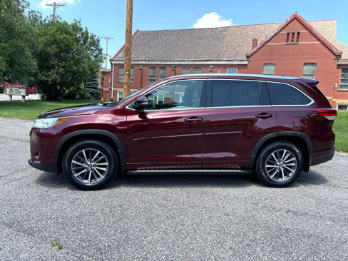 Used 2017 Toyota Highlander XLE image 5