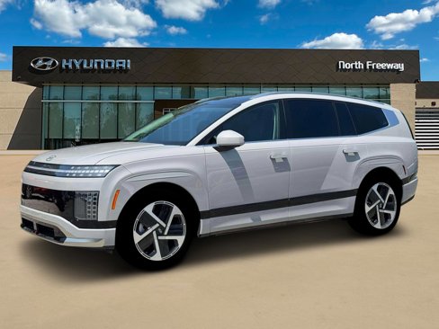 New 2026 Hyundai Ioniq 9 Calligraphy image 2