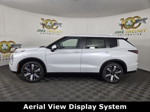 New 2025 Mitsubishi Outlander SE image 4